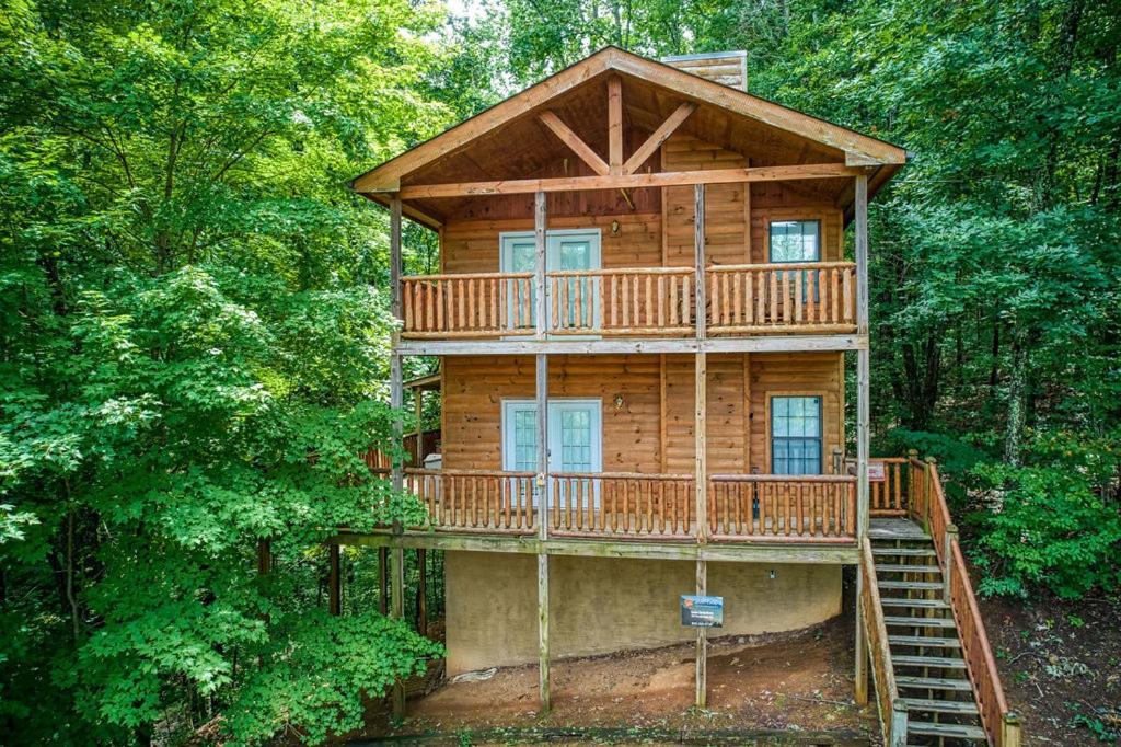Suite Sensations, Hot Tub, Pool Table, 1089 Free Tickets Each Paid Day, Dollywood And More Pigeon Forge Exterior photo
